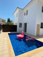 Villa TaMalDi side sea view - new renovated! - Bed and Breakfast Paralímni