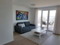 Neubau-Ferienwohnung mit Panorama-Seeblick - B&B