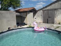 Petit gîte La vigne est belle - 2 étoiles- Sud Charente - B&B