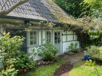 Chestnut Cottage - Bed and Breakfast
