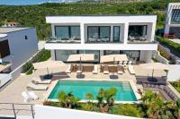 Luxury Villa 360 - private heated pool - B&B