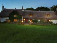 Hay Meadow Farm, Cosy Thatched Holiday Cottage - B&B Beaworthy