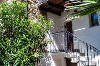 Casa Gianna by Quokka 360 - Authentic Apartment near Central Bellinzona - B&B Bellinzona