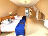 Deluxe Tweepersoonskamer met 2 Aparte Bedden en Uitzicht op Zee