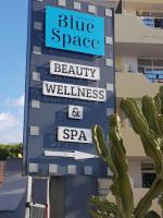Cosy home with pool and sea view -Bianca - B&B