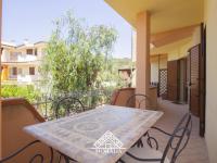 One-Bedroom Apartment with Balcony