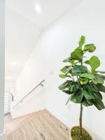 Elegant 4-Bedroom Family Home - Oak2 - LAD - B&B