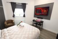 Studio Deluxe
