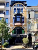 Penthouse with Airconditioning and Big Terrace, Close to Gent Sint-Pieters Station and City Centre - B&B