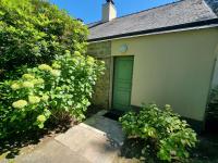 Cottage paisible au coeur du golf saint Laurent , linge de maison et ménage inclus - Ferienwohnung