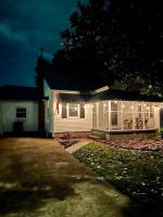 Peaceful home in downtown Huntsville with nice back patio! - B&B