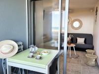 Canet-en-Roussillon - T2 moderne 4 pers, accès direct plage, terrasse vue mer - FR-1-794-103 - Chambres d'hôtes Canet-en-Roussillon