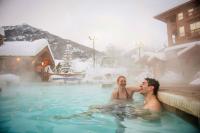 Private Hot Tub Ski In Ski Out Sleeps 9 - Ferienwohnung