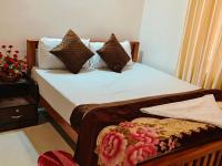 Suryas Home Stay - Bed and Breakfast Devikolam