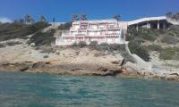Les pieds dans l'eau entièrement refait a neuf en 2026 - B&B Sanary-sur-Mer