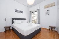Sea Breeze 2 bedroom Apartment - 10 min walk to beach - B&B Athens