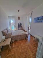 Appartamento con 2 Camere da Letto e Balcone