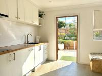 Little Banksia - B&B Sawtell