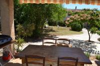 Maison rénovée avec terrasse privative et jardin au centre de Gemenos - B&B Gémenos