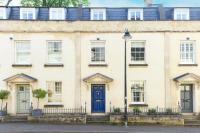 Spacious Townhouse Private Parking Central Wells - Chambres d’hôtes