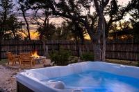 Rockin' R - Rustic Star Cabin - B&B