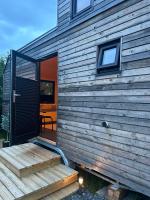 Modern Tiny House with wood stove, Nature Escape near Oslo - Chambres d'hôtes Nes