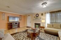Central Houston Townhome with Patio 4 Mi to Airport - B&B