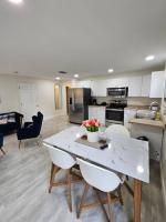 Cozy Two Bedrooms Apartment in Valrico - Ferienwohnung