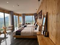 Familienzimmer mit Bergblick
