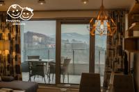 Apartamento con vistas y balcón