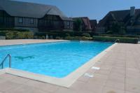 Deauville, Appartement 115 m2 - 3 chambres, en Rez de jardin - Chambres d’hôtes Deauville