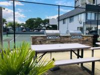 2 Blocks to Beach, 2BIG BR for 7 on HT 7th Floor - B&B Myrtle Beach