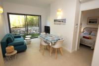 T2 neuf sur jardin proche plage - B&B Carqueiranne