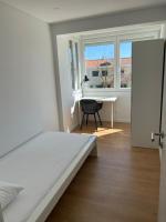 Carcavelos Beach Shared Serviced Apartment 12 - Chambres d’hôtes Oeiras