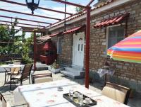 Zina's Cottage in Afetes - B&B Afétes