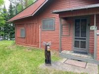 Gresham Shores-Smiling Moose #6 - Chambres d’hôtes Arbor Vitae