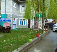 Valley Guest House Pahalgam - B&B