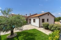 Villa Ajlin with Private Pool - Chambres d’hôtes Sveti Lovreč