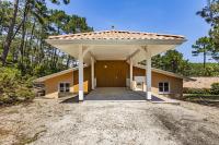 villa piscine 4ch dans la pinede a 4min de l ocean AG1 - B&B Lacanau