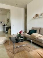 Architekten-Wohnung Moderne küsst Altbau - Ferienwohnung