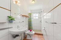 Apartment mit 4 Schlafzimmern - 1. Etage