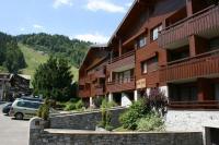 CHALENDE 12 : Au coeur du village et à 200m des pistes - B&B Morzine