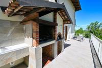 La perla di Asti con Jacuzzi e Sauna - B&B Asti