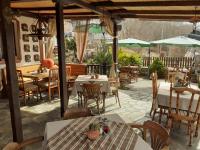 Restaurant and Apartments - T'ga za Jug Lazaropole - Bed and Breakfast