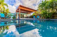 Fun Family-Friendly Poolside Escape Near Beach - B&B Dania Beach