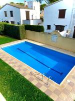 Lovely house on the Costa Brava with pool - Chambres d’hôtes l'Escala