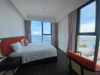One-Bedroom Apartment with Sea View