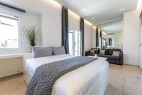 Jacuzzi Luxpenthouse PFaliro - B&B Athens