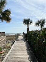 Elegant Coastal Getaway Spacious 3BR Chelsea House - B&B Myrtle Beach