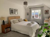 Charming Edwardian maisonette in trendy location, minutes from restaurants and pubs in Ashley Cross, Poole - B&B Poole